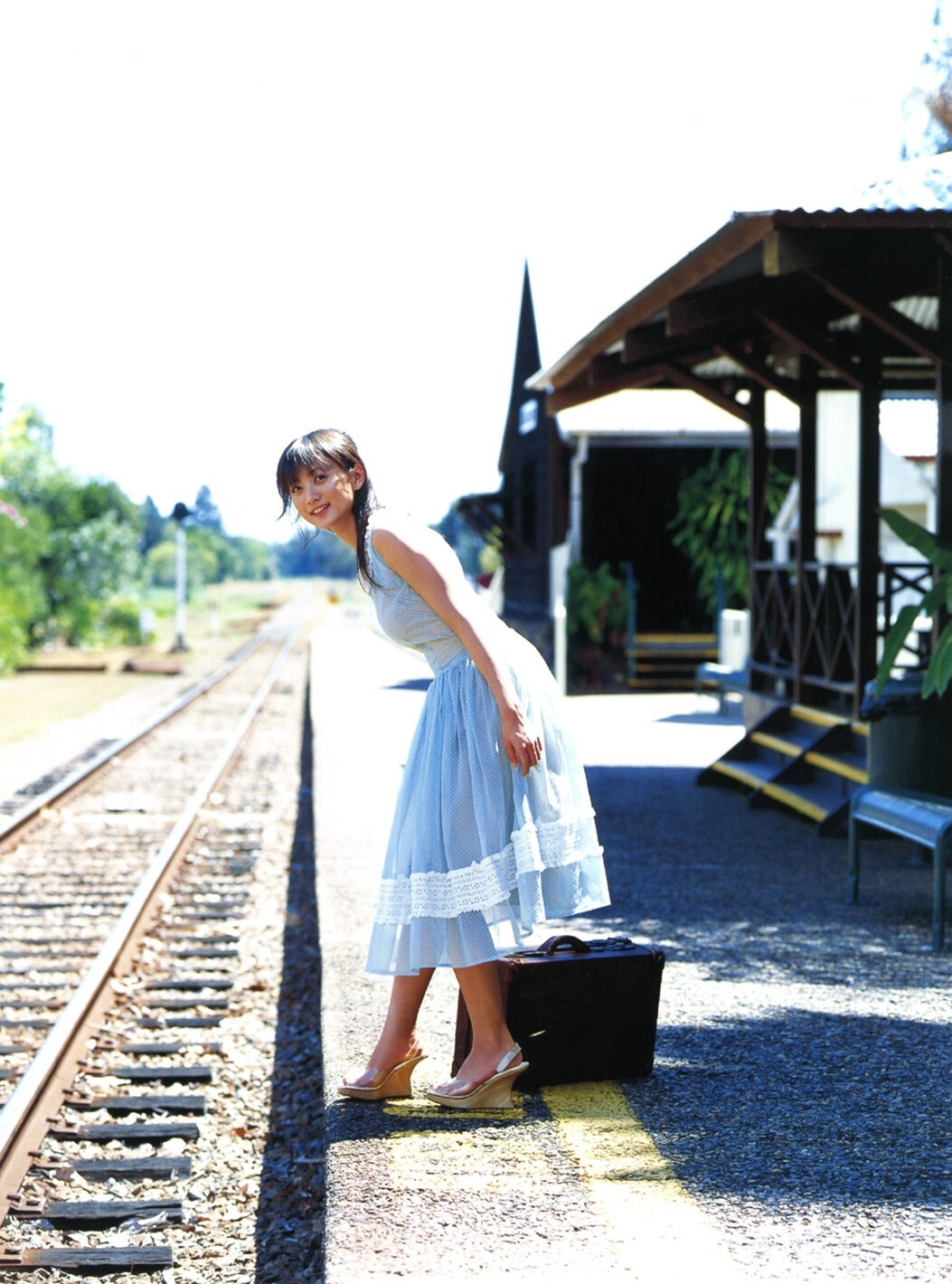 [唯美写真] 小松彩夏 Ayaka Komatsu《Moon Doll》